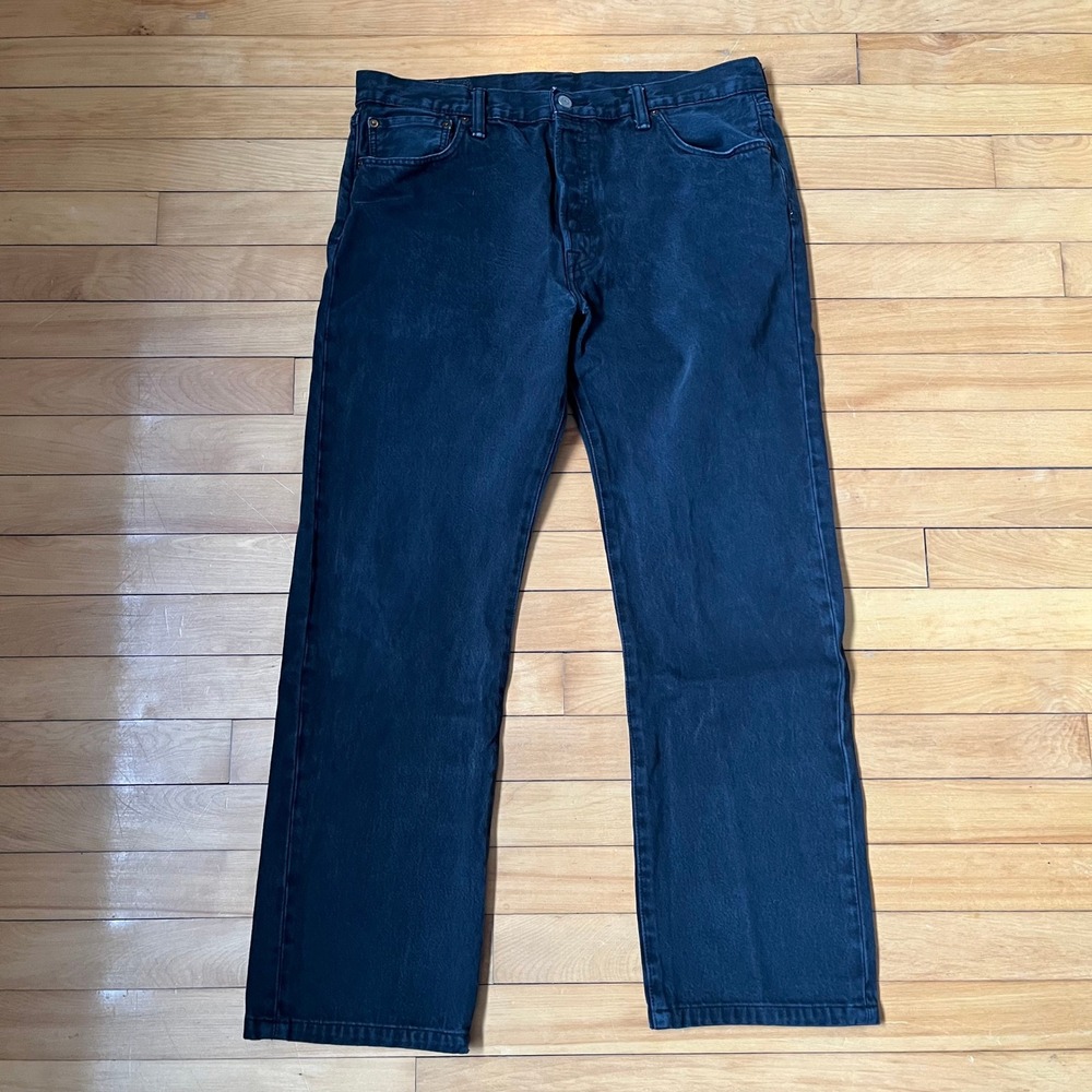 Levis 501 Original Fit Black Jeans Mens 36x32 Straight Leg Button Fly 00501-0165